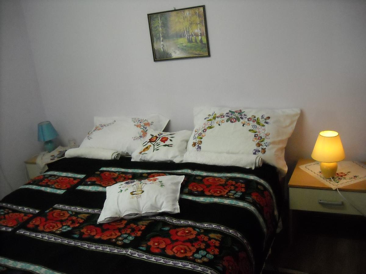 Chalet Ljubicine Kolibe Golubinje Bagian luar foto
