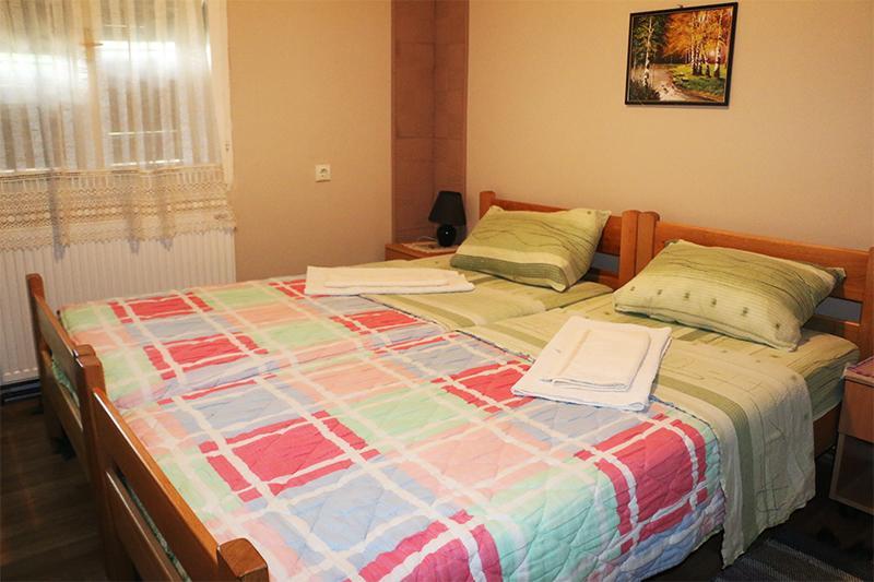 Chalet Ljubicine Kolibe Golubinje Bagian luar foto